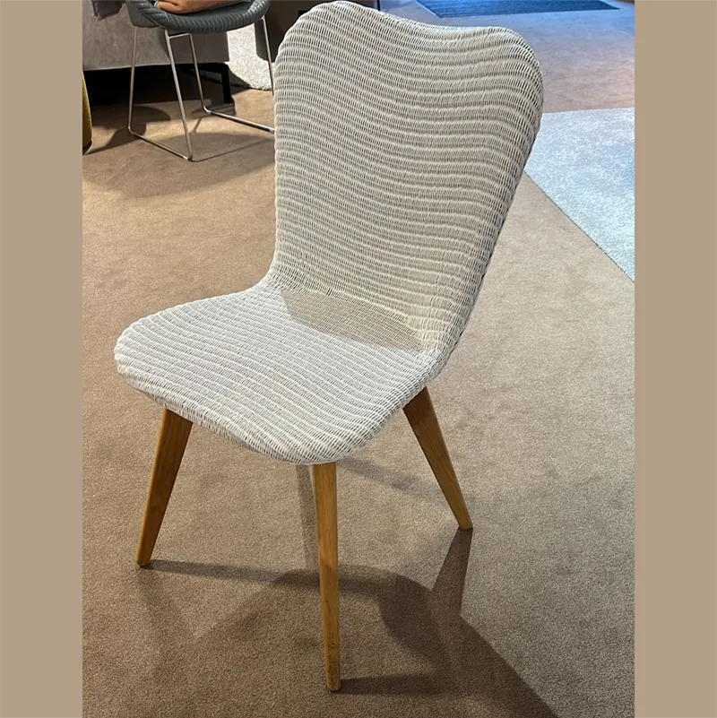 Private Sale: Stuhl Lily Dining Chair in Weiß, von Vincent Sheppard.